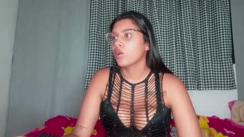 Snapshot of vickyhm22 chatting on October 2025 08:55:01 AM vickyhm22 online show from October 2025 08:55:01 AM