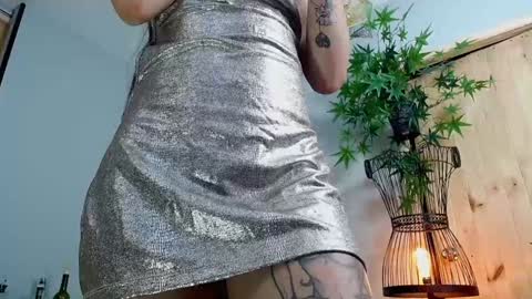 Victoria   online show from January 2025 09:08:01 PM