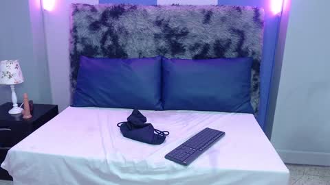 Vicky online show from January 2025 10:32:02 PM