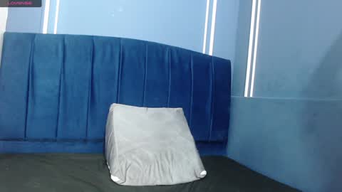 Victoria  online show from December 2024 02:42:01 AM