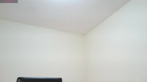 Snapshot of victoria017 chatting on May 2026 06:43:02 AM Victoria online show from May 2026 06:43:02 AM
