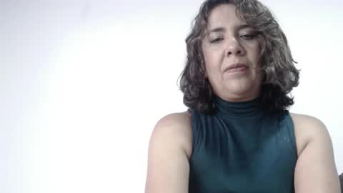 Snapshot of victoria25_meester chatting on April 2026 01:47:01 PM Hi guys Im victoria Be the one who can control me in PVT online show from April 2026 01:47:01 PM