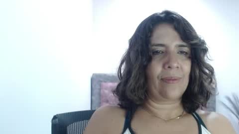 Snapshot of victoria25_meester chatting on June 2026 08:09:02 PM Hi guys Im victoria Be the one who can control me in PVT online show from June 2026 08:09:02 PM