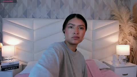 Snapshot of victoria___jonnes chatting on September 2025 12:40:02 PM victoria___jonnes online show from September 2025 12:40:02 PM