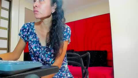 Victoria  grey  online show from May 2026 07:31:02 PM
