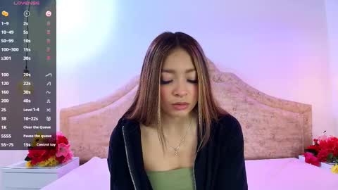 Snapshot of victoria_adams14 chatting on February 2025 11:51:01 AM Victoria for you online show from February 2025 11:51:01 AM