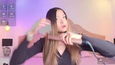 Snapshot of victoria_adams14 chatting on September 2025 04:17:02 AM Victoria for you online show from September 2025 04:17:02 AM