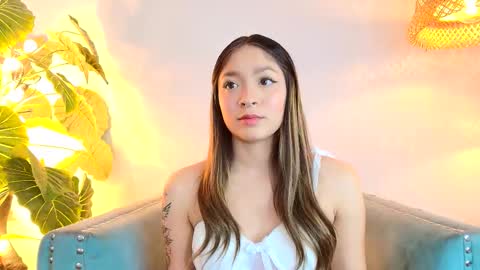 Snapshot of victoria_adams14 chatting on October 2025 04:21:02 AM Victoria for you online show from October 2025 04:21:02 AM