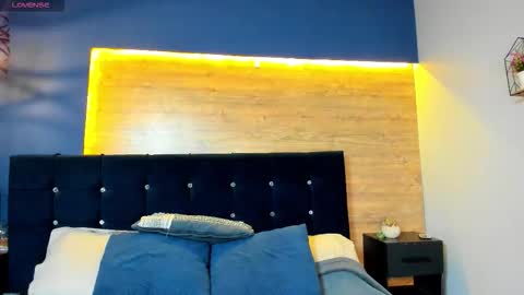 Victoria online show from November 2025 08:25:02 PM