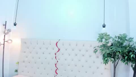 Victoria online show from February 2026 07:11:01 PM