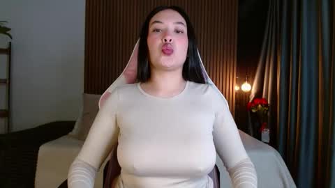 Snapshot of victoria_collinns chatting on January 2026 05:38:02 PM Victoria Collins online show from January 2026 05:38:02 PM