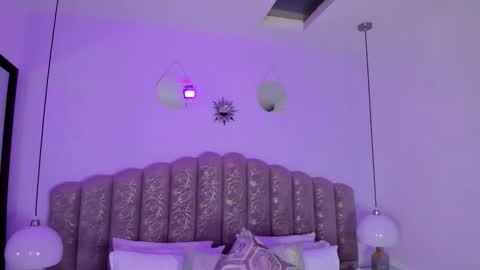 valentina online show from February 2026 12:20:01 PM