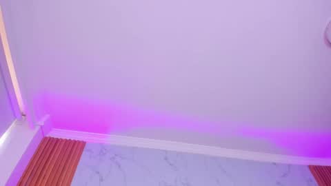  Victoria Lozano  online show from December 2024 03:15:02 PM