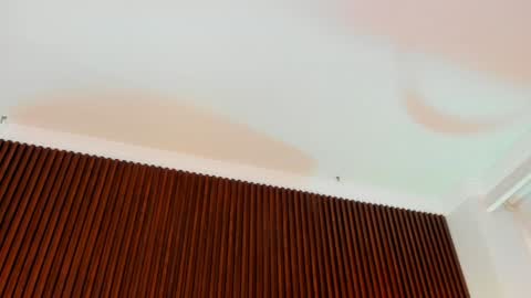  Victoria Lozano  online show from January 2025 03:39:02 PM