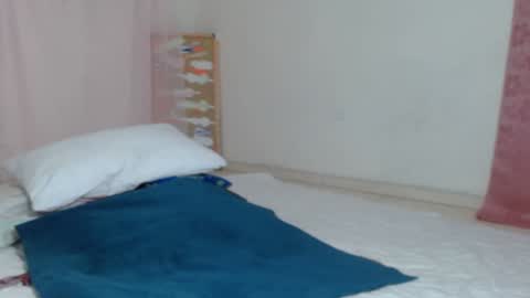 Snapshot of victoria_miler chatting on December 2024 09:43:01 PM VICKY online show from December 2024 09:43:01 PM