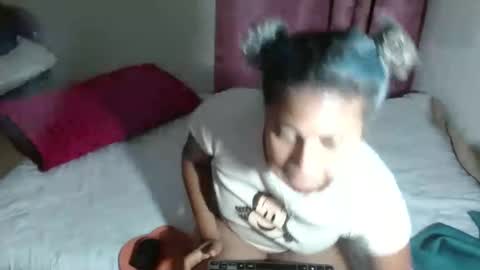 Snapshot of victoria_miler chatting on February 2025 08:29:01 AM VICKY online show from February 2025 08:29:01 AM