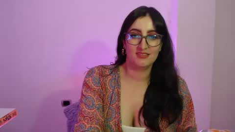 Victoria online show from March 2025 09:32:02 PM