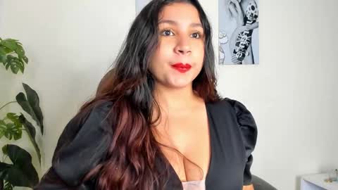 VICTORIA  online show from February 2026 12:37:02 PM