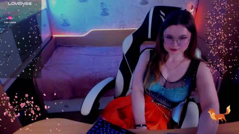 Snapshot of victoria_the_fox chatting on February 2025 08:46:01 AM - The Divine Fox online show from February 2025 08:46:01 AM