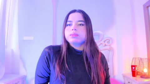 Snapshot of victoria_vallejo chatting on December 2024 11:29:01 AM victoria  online show from December 2024 11:29:01 AM