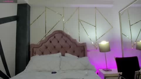 Snapshot of victoriablackfire chatting on February 2025 04:09:02 AM Victoria online show from February 2025 04:09:02 AM