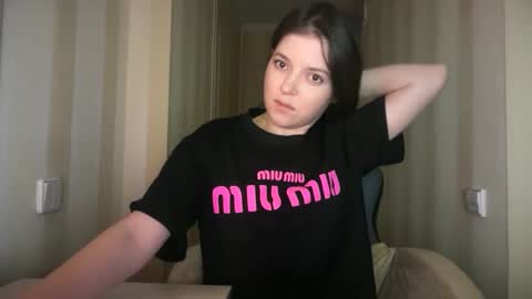 victoriadaily online show from December 2025 08:17:01 PM