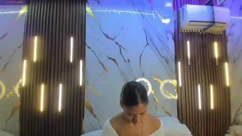 Victoria  online show from May 2026 08:02:02 PM