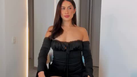 Vcitoria online show from October 2025 01:17:01 AM