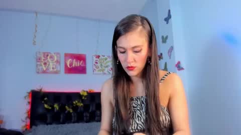 Snapshot of victorialarson2 chatting on November 2025 09:37:01 PM Victoria Larson - Independient Model online show from November 2025 09:37:01 PM