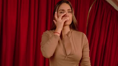 VictoriaNova online show from March 2026 08:01:01 PM