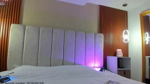 Maria Victoria online show from November 2025 12:04:01 PM