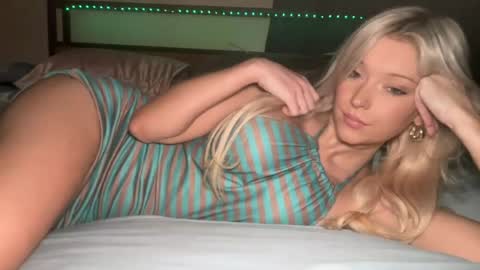 Victoriarrose online show from July 2026 09:41:02 PM