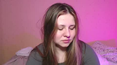 Snapshot of victoriassecrets_ chatting on February 2025 07:28:02 PM victoriassecrets_ online show from February 2025 07:28:02 PM