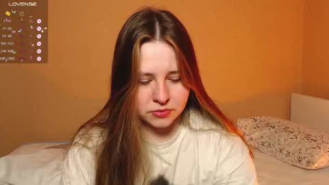 Snapshot of victoriassecrets_ chatting on February 2025 12:49:01 AM victoriassecrets_ online show from February 2025 12:49:01 AM