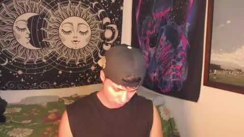 Snapshot of victorino_jhonson chatting on January 2025 01:18:02 AM Victorino Jhonson online show from January 2025 01:18:02 AM