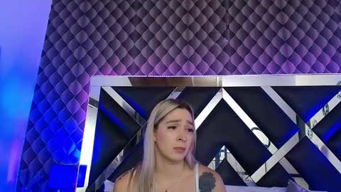 victtoria lee online show from November 2025 07:35:01 PM