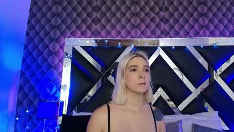 victtoria lee online show from March 2026 07:33:01 PM