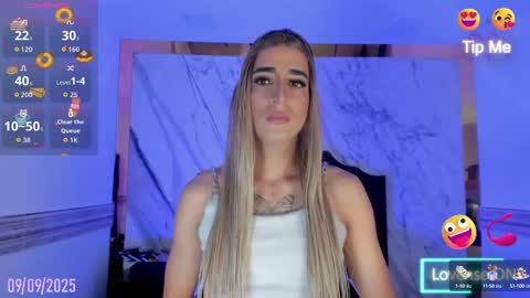 Snapshot of victtoria_parker chatting on September 2025 12:37:01 PM VICTORIA online show from September 2025 12:37:01 PM