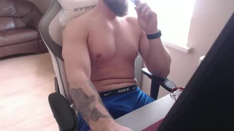 Snapshot of videmashot chatting on May 2026 06:18:01 AM vade online show from May 2026 06:18:01 AM