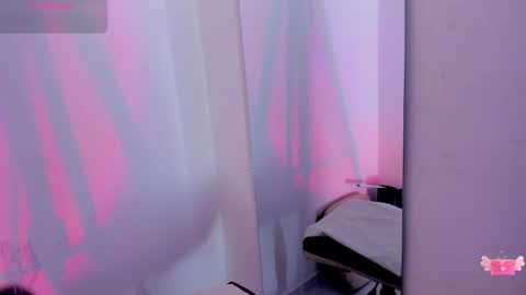 Snapshot of viioleett_cum chatting on May 2026 02:02:01 PM viioleett_cum online show from May 2026 02:02:01 PM