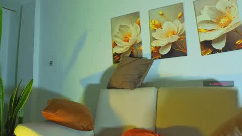 VIOLET  online show from April 2026 11:46:02 AM