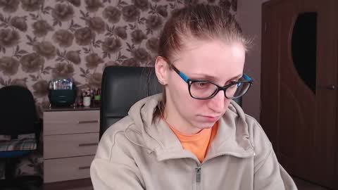 Snapshot of vikaericka chatting on January 2025 02:30:02 PM Vika online show from January 2025 02:30:02 PM