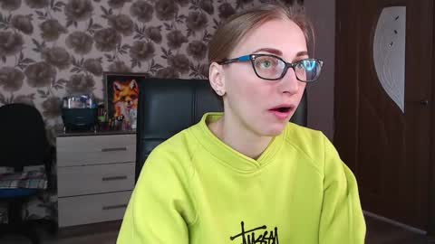 Snapshot of vikaericka chatting on February 2025 08:11:02 AM Vika online show from February 2025 08:11:02 AM