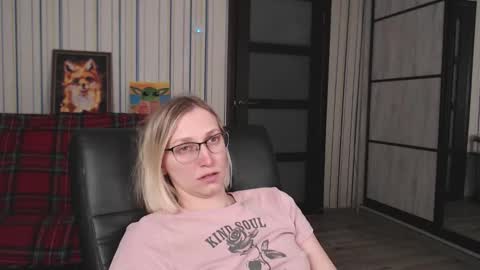 Vika online show from March 2026 10:03:01 PM