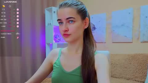 Snapshot of vikiberry chatting on November 2025 05:30:02 AM vikiberry online show from November 2025 05:30:02 AM