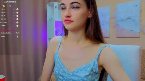 Snapshot of vikiberry chatting on November 2025 05:51:01 AM vikiberry online show from November 2025 05:51:01 AM