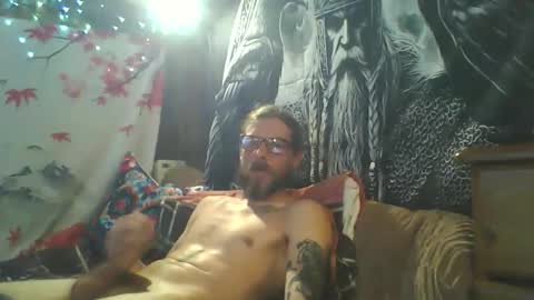 viking43211 online show from October 2025 01:53:02 PM