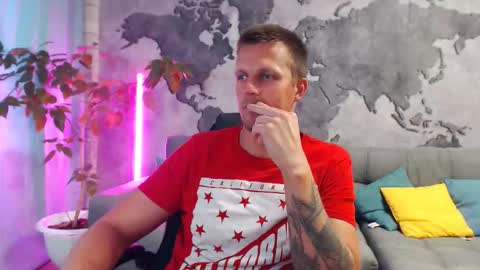 Snapshot of vikingchrisss chatting on October 2025 09:40:01 AM vikingchrisss online show from October 2025 09:40:01 AM