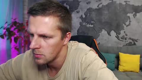 Snapshot of vikingchrisss chatting on October 2025 10:18:01 AM vikingchrisss online show from October 2025 10:18:01 AM