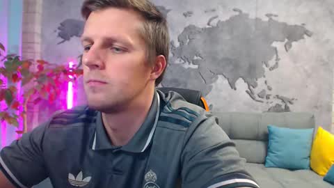 Snapshot of vikingchrisss chatting on December 2025 11:30:02 AM vikingchrisss online show from December 2025 11:30:02 AM